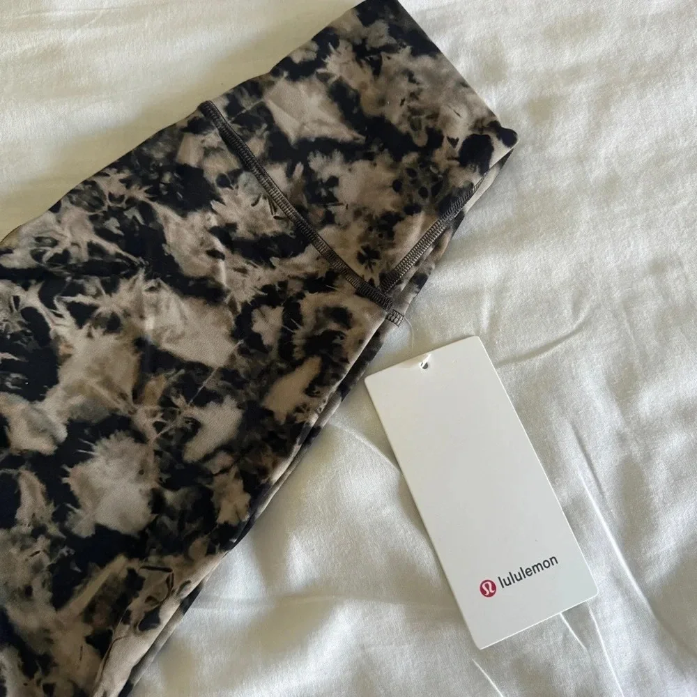 🆕 Lululemon Wunder Train HR Tight 28” Dispersed Light Raw Linen Multi
